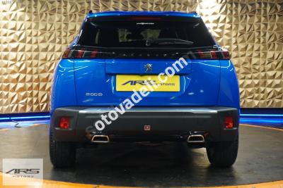 Peugeot 2008 2023 1.2 PureTech Allure