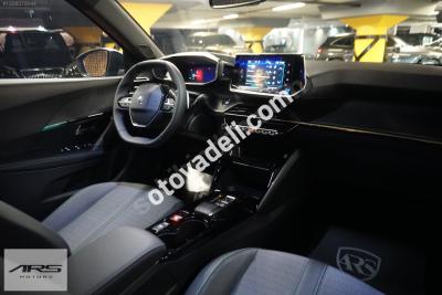 Peugeot 2008 2023 1.2 PureTech Allure