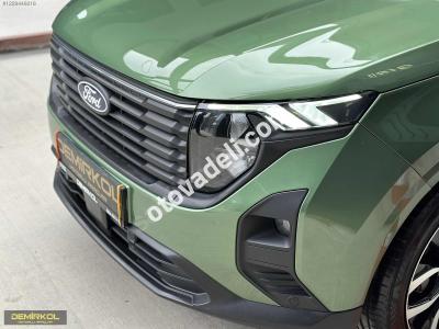 Ford Tourneo Courier 2024 1.0 EcoBoost Titanium