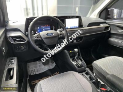 Ford Tourneo Courier 2024 1.0 EcoBoost Titanium