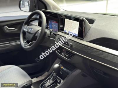 Ford Tourneo Courier 2024 1.0 EcoBoost Titanium