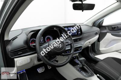 Hyundai Bayon 2021 1.4 MPI Style