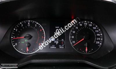 Renault Clio 2021 1.0 TCe Touch