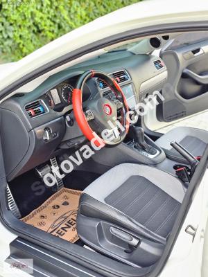 Volkswagen Jetta 2013 1.6 TDI Highline