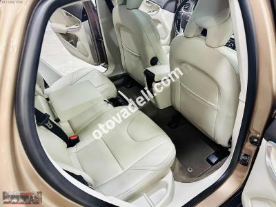 Volvo V40 Cross Country 2015 1.6 D Advance