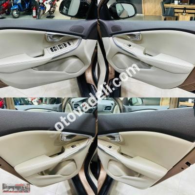 Volvo V40 Cross Country 2015 1.6 D Advance