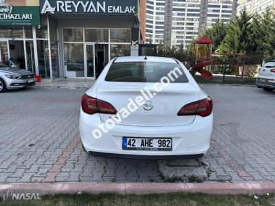 Opel Astra 2013 1.3 CDTI Edition