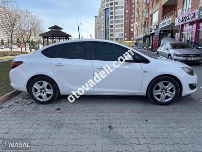 Opel Astra 2013 1.3 CDTI Edition