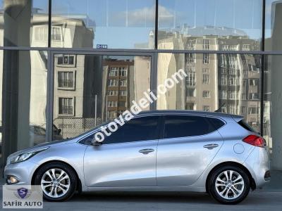 Kia Ceed 2012 1.6 CRDi Concept