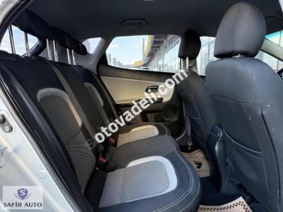 Kia Ceed 2012 1.6 CRDi Concept