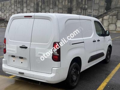 Citroen Berlingo 2025 1.5 BlueHDI Feel