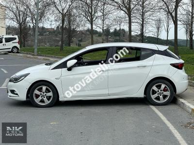 Opel Astra 2017 1.4 Enjoy