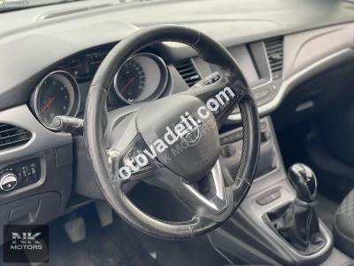 Opel Astra 2017 1.4 Enjoy