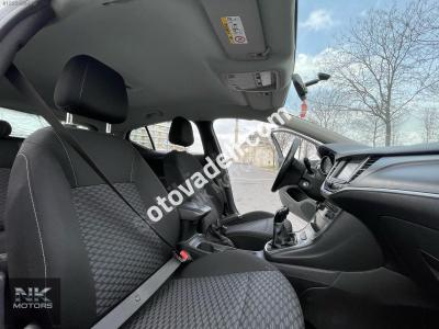 Opel Astra 2017 1.4 Enjoy