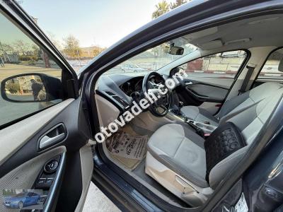 Ford Focus 2012 1.6 Trend X