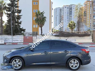 Ford Focus 2012 1.6 Trend X