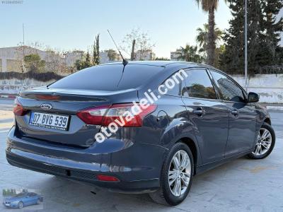 Ford Focus 2012 1.6 Trend X