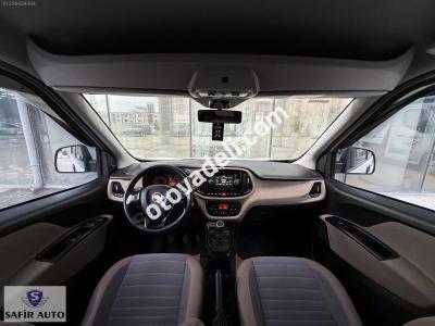 Fiat Doblo Combi 2016 1.6 Multijet Premio Plus