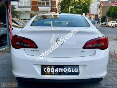 Opel Astra 2015 1.6 CDTI Design