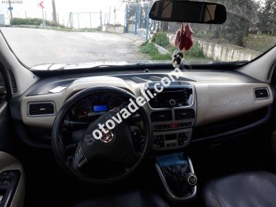 Fiat Doblo Combi 2011 1.6 Multijet Premio