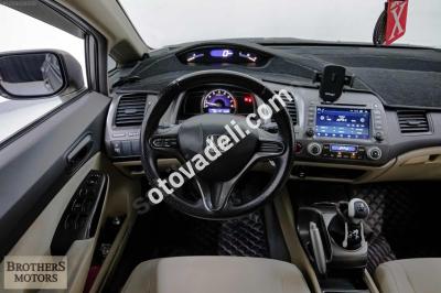 Honda Civic 2009 1.6i VTEC Dream
