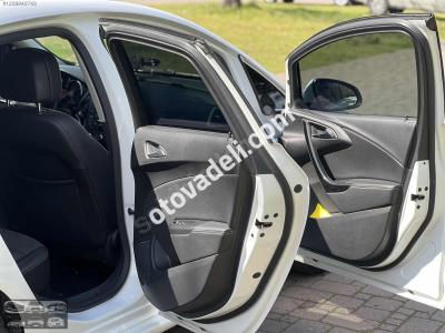 Opel Astra 2014 1.6 CDTI Cosmo